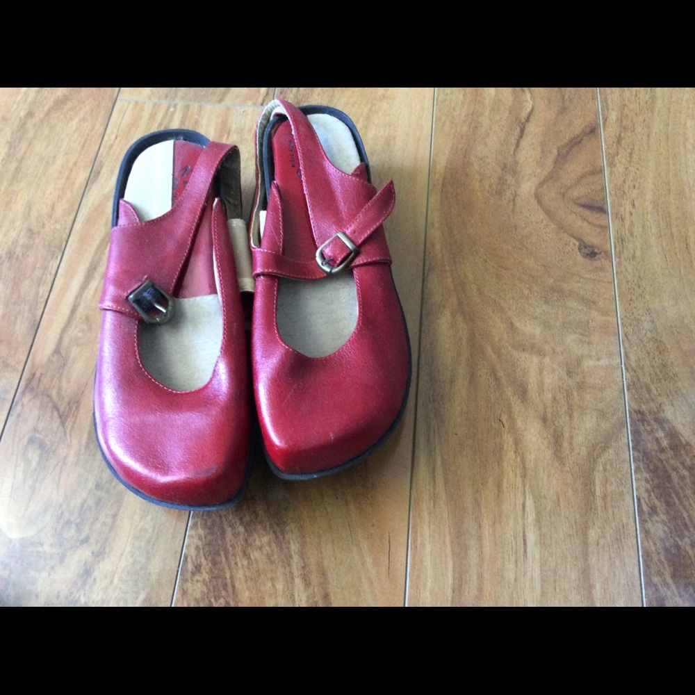 New red shoes
